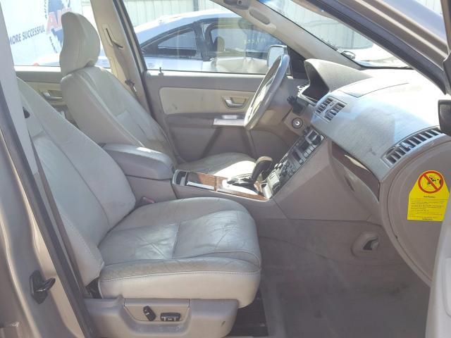 YV1CZ59H141036525 - 2004 VOLVO XC90 BEIGE photo 5