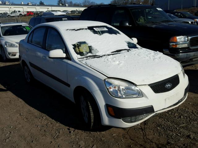 KNADE223696539137 - 2009 KIA RIO BASE WHITE photo 1