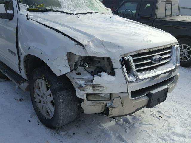 1FMEU64E56UA92643 - 2006 FORD EXPLORER E WHITE photo 9