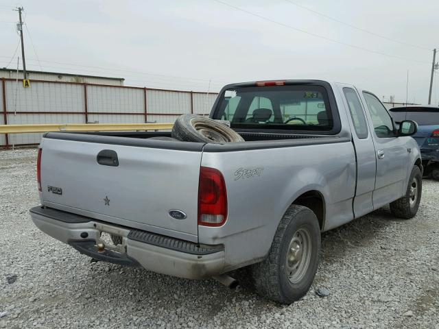 1FTRX172X2NB53717 - 2002 FORD F150 SILVER photo 4