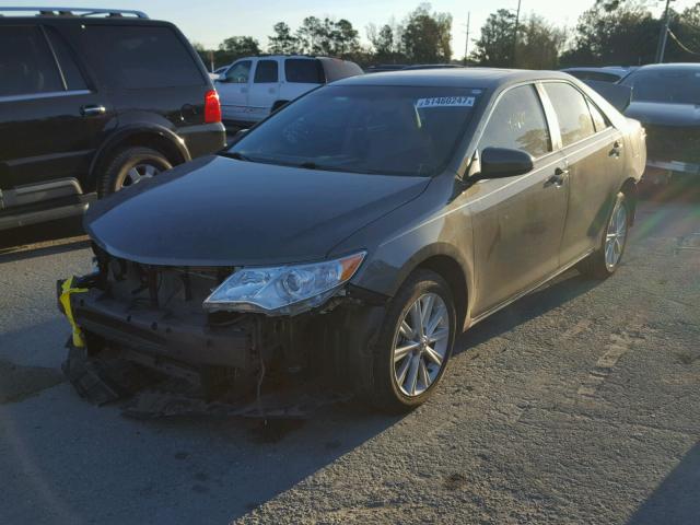 4T1BF1FK1EU739881 - 2014 TOYOTA CAMRY L GRAY photo 2