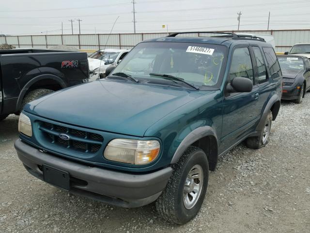 1FMYU22X4WUC61027 - 1998 FORD EXPLORER GREEN photo 2