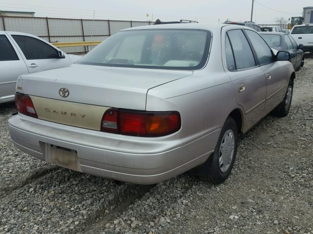 JT2BG12K8T0350949 - 1996 TOYOTA CAMRY DX TAN photo 4