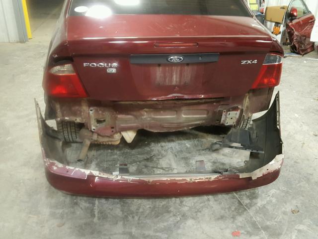 1FAFP34N67W290982 - 2007 FORD FOCUS ZX4 RED photo 9