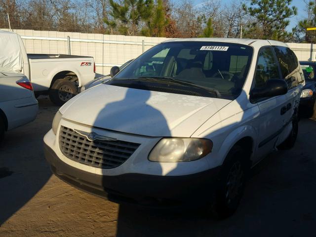 1C4GJ25B32B652443 - 2002 CHRYSLER VOYAGER WHITE photo 2