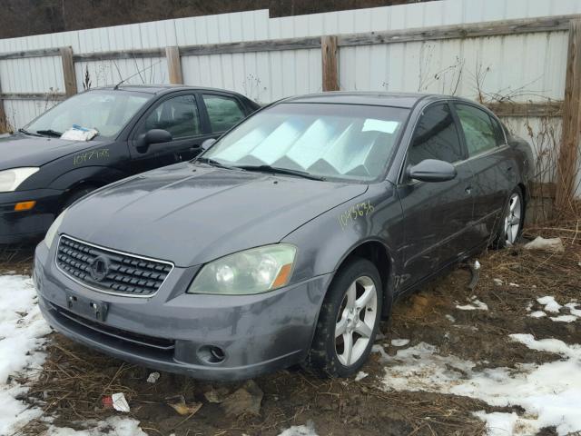 1N4BL11D65C181608 - 2005 NISSAN ALTIMA SE GRAY photo 2