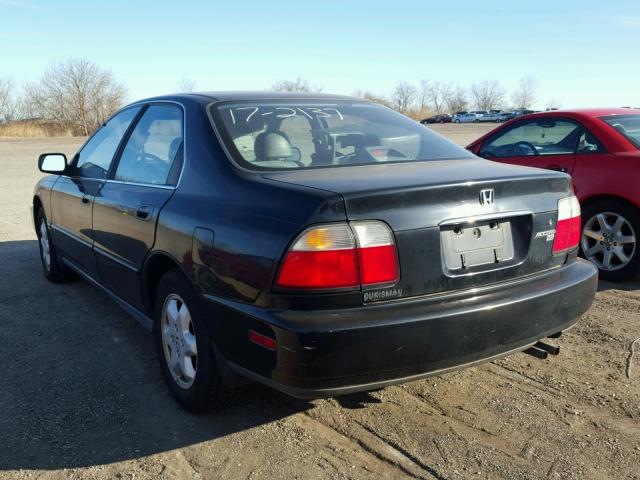 1HGCE6678VA003642 - 1997 HONDA ACCORD EX BLACK photo 3