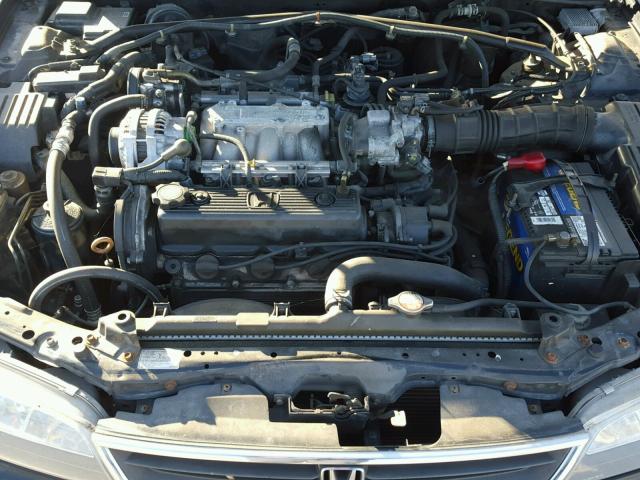 1HGCE6678VA003642 - 1997 HONDA ACCORD EX BLACK photo 7