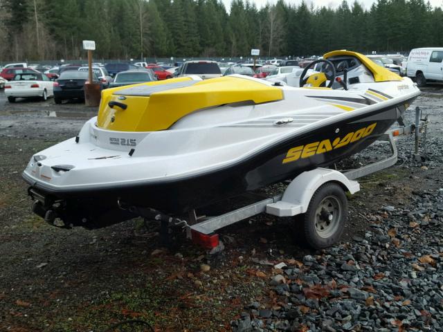 USCEC14260K405 - 2005 SEAD BOAT WHITE photo 4