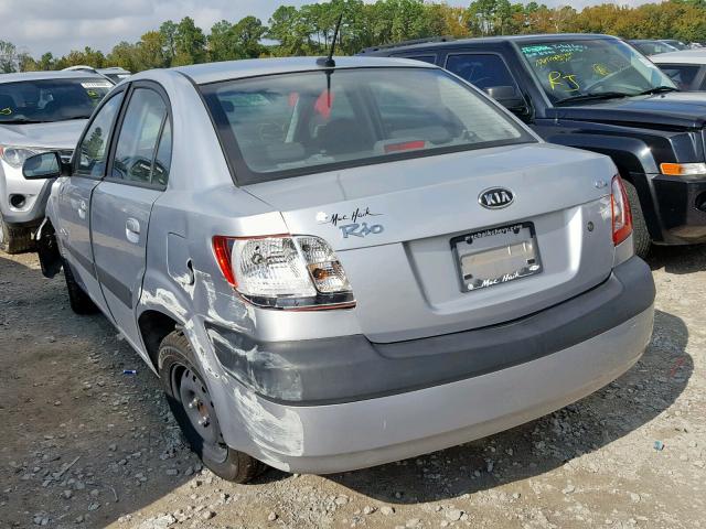 KNADE223996570981 - 2009 KIA RIO BASE SILVER photo 3