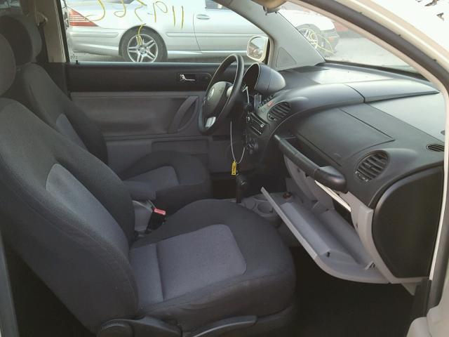 3VWCK31C64M409752 - 2004 VOLKSWAGEN NEW BEETLE თეთრი ფოტო 5