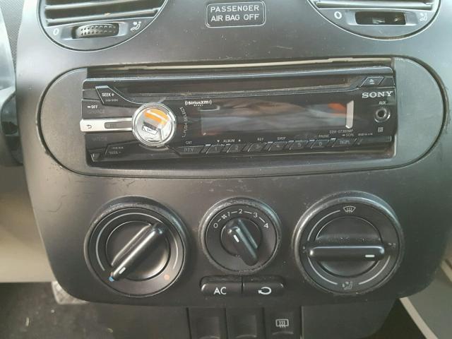 3VWCK31C64M409752 - 2004 VOLKSWAGEN NEW BEETLE თეთრი ფოტო 9