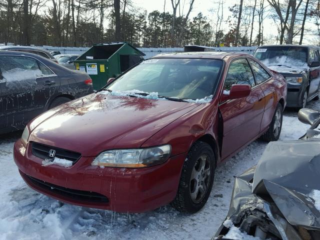 1HGCG2253YA042599 - 2000 HONDA ACCORD EX RED photo 2