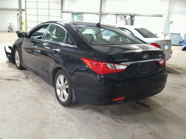 5NPEC4AC0CH475197 - 2012 HYUNDAI SONATA SE BLACK photo 3