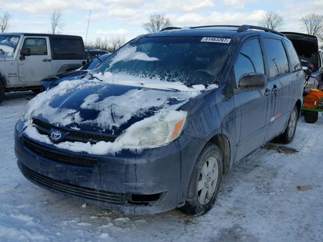 5TDZA23C64S069168 - 2004 TOYOTA SIENNA CE BLUE photo 2