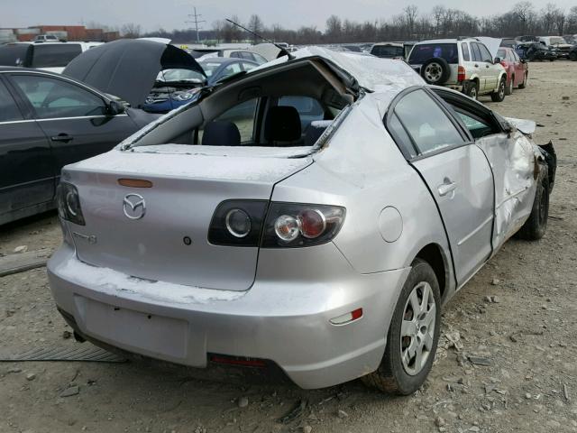 JM1BK12F271649099 - 2007 MAZDA 3 I SILVER photo 4