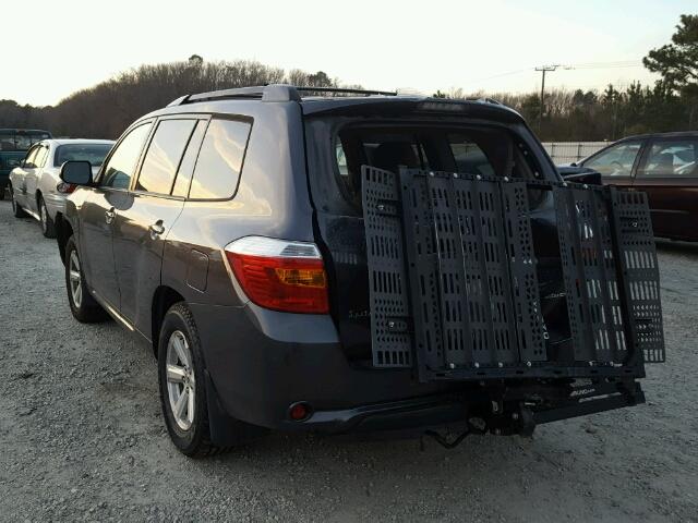 5TDBK3EH4AS026618 - 2010 TOYOTA HIGHLANDER GRAY photo 3