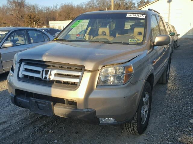 2HKYF18796H545215 - 2006 HONDA PILOT EX GOLD photo 2