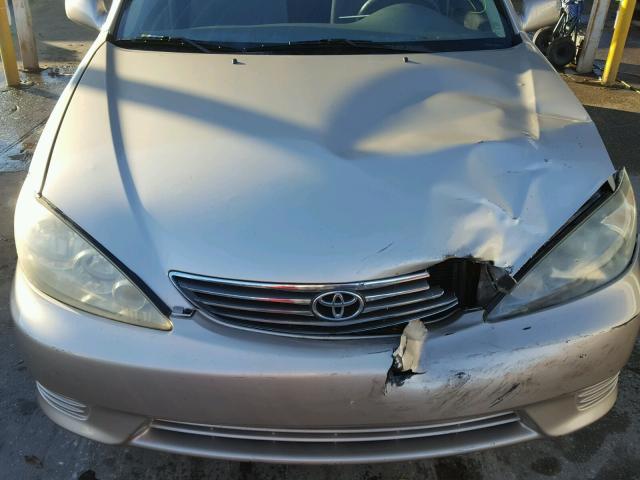 4T1BE32K26U118459 - 2006 TOYOTA CAMRY LE GOLD photo 7