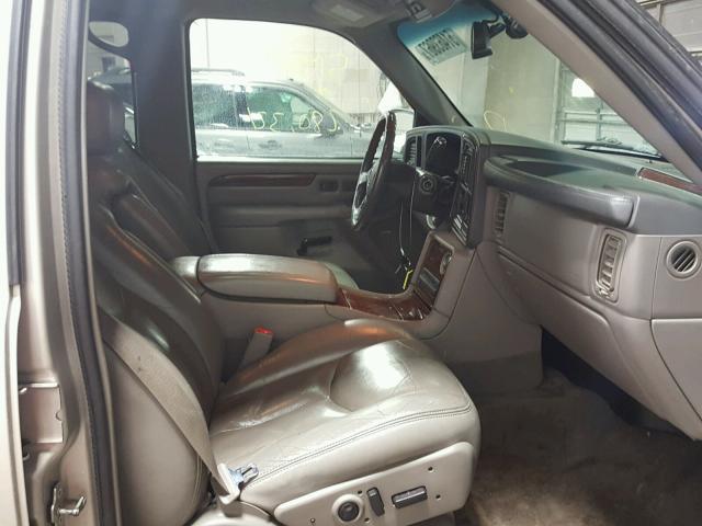 1GYEK63N54R243339 - 2004 CADILLAC ESCALADE L WHITE photo 5