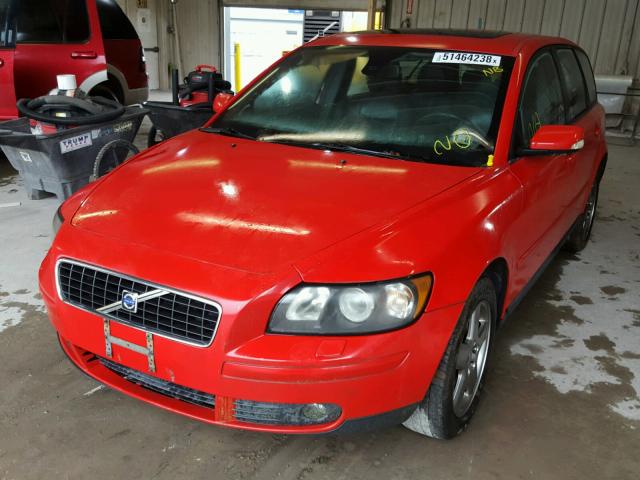 YV1MJ682562157781 - 2006 VOLVO V50 T5 RED photo 2