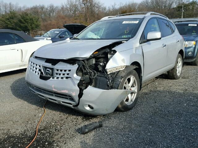 JN8AS5MV5AW601747 - 2010 NISSAN ROGUE S SILVER photo 2