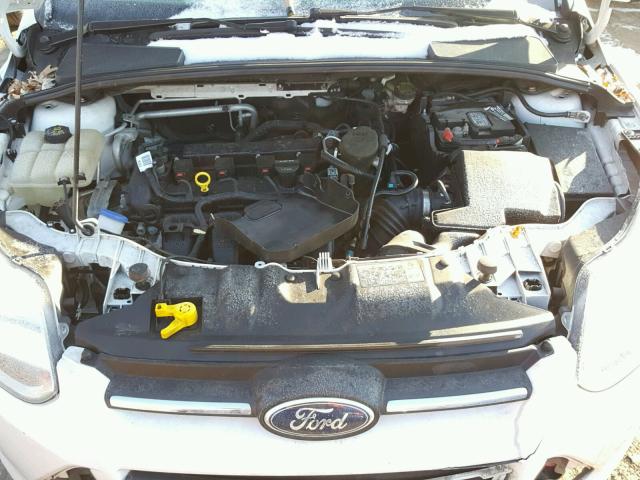 1FADP3F24DL376606 - 2013 FORD FOCUS SE WHITE photo 7