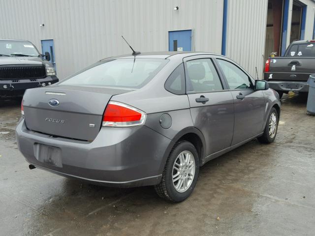 1FAHP3FN0AW200299 - 2010 FORD FOCUS SE CHARCOAL photo 4