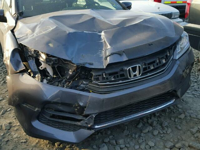 1HGCR2F10HA045607 - 2017 HONDA ACCORD SPO GRAY photo 9