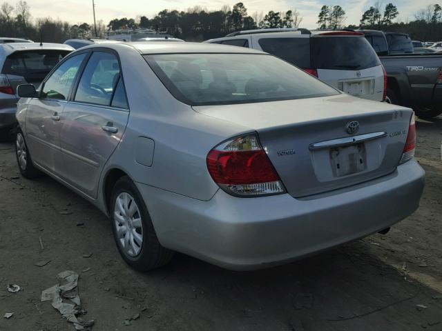 4T1BE32K75U503627 - 2005 TOYOTA CAMRY LE SILVER photo 3