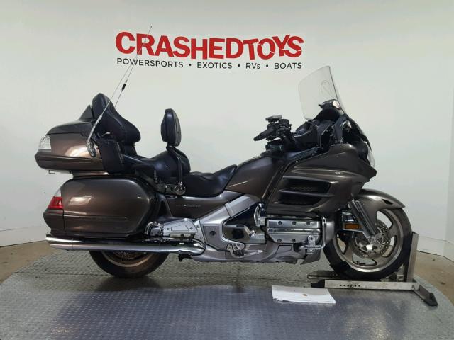 1HFSC47G99A800495 - 2009 HONDA GL1800 BROWN photo 1