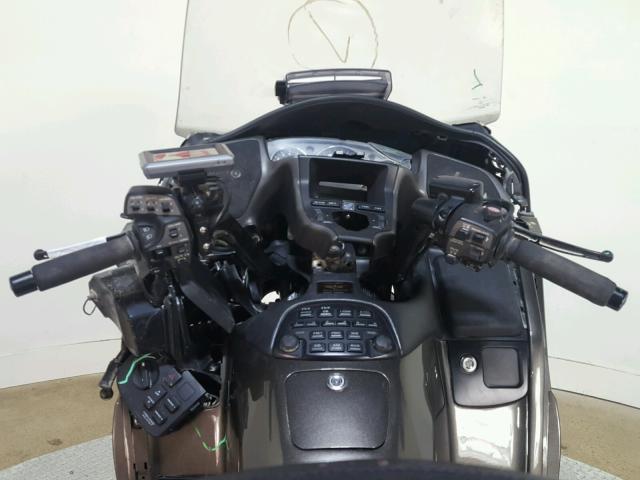 1HFSC47G99A800495 - 2009 HONDA GL1800 BROWN photo 13