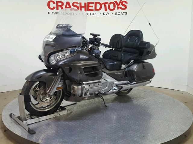 1HFSC47G99A800495 - 2009 HONDA GL1800 BROWN photo 4