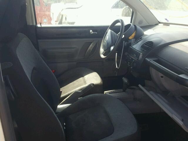 3VWBB61C6WM008203 - 1998 VOLKSWAGEN NEW BEETLE 白色 照片 5