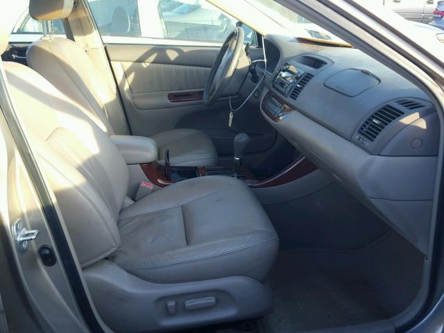 4T1BF32K83U553088 - 2003 TOYOTA CAMRY LE ოქროსფერი ფოტო 5