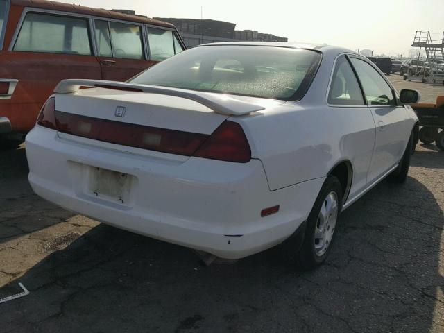 1HGCG3153XA013741 - 1999 HONDA ACCORD EX WHITE photo 4