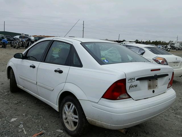 1FAFP34P83W304053 - 2003 FORD FOCUS SE WHITE photo 3