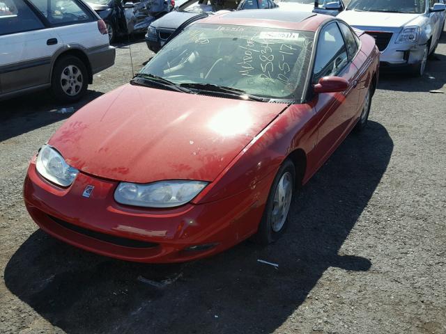 1G8ZY147X2Z216573 - 2002 SATURN SC2 RED photo 2