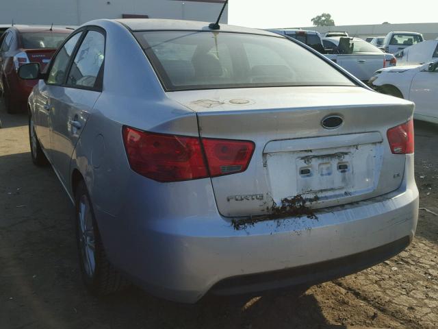 KNAFU4A25B5405344 - 2011 KIA FORTE EX SILVER photo 3