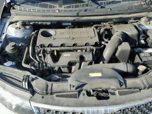 KNAFU4A25B5405344 - 2011 KIA FORTE EX SILVER photo 7