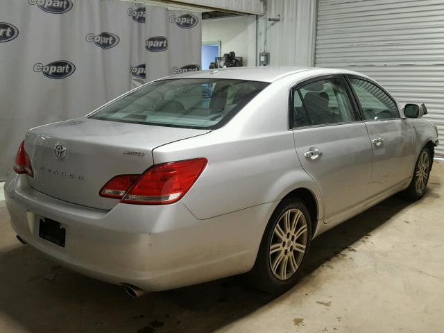 4T1BK3DB2AU363163 - 2010 TOYOTA AVALON XL SILVER photo 4