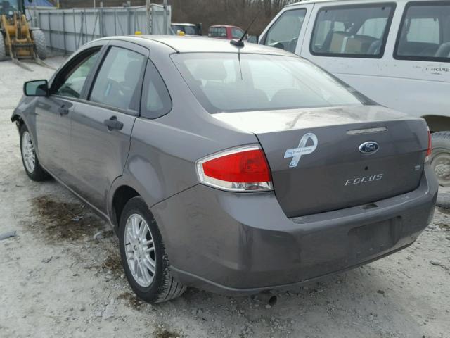 1FAHP35N39W171328 - 2009 FORD FOCUS SE GRAY photo 3