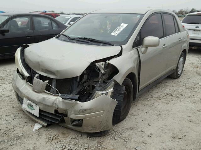 3N1BC11EX8L409804 - 2008 NISSAN VERSA S CREAM photo 2