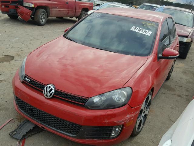 WVWHD7AJXDW077176 - 2013 VOLKSWAGEN GTI RED photo 2