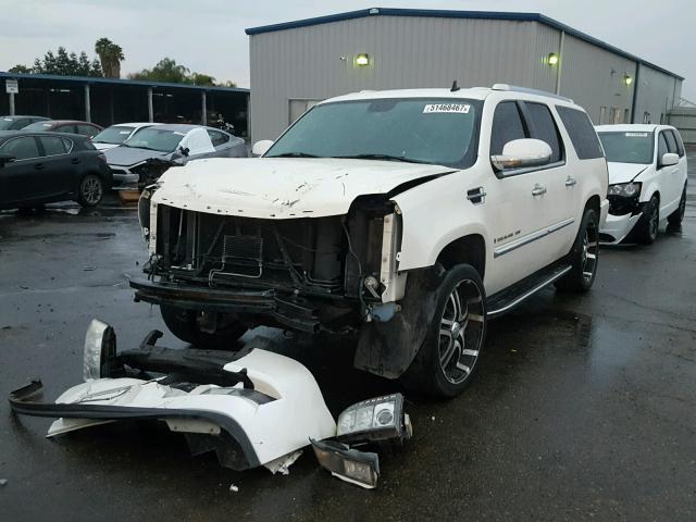 1GYFK668X8R148016 - 2008 CADILLAC ESCALADE E WHITE photo 2