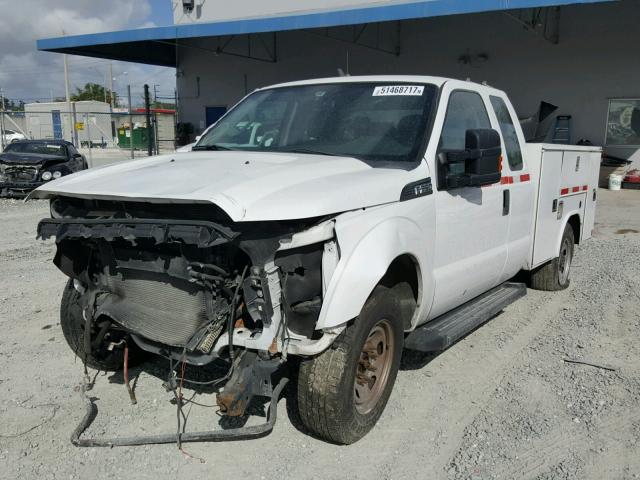 1FT7X2A68FED12054 - 2015 FORD F250 SUPER WHITE photo 2