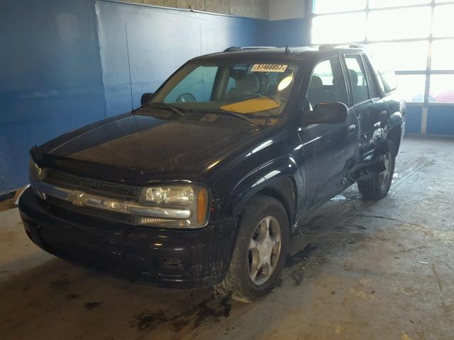 1GNDS13S362333277 - 2006 CHEVROLET TRAILBLAZE BLACK photo 2