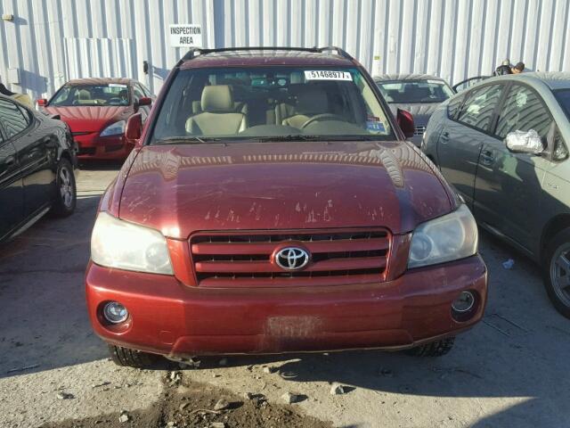 JTEEP21A840001421 - 2004 TOYOTA HIGHLANDER MAROON photo 9