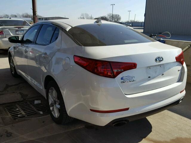 KNAGM4A76B5177841 - 2011 KIA OPTIMA LX WHITE photo 3