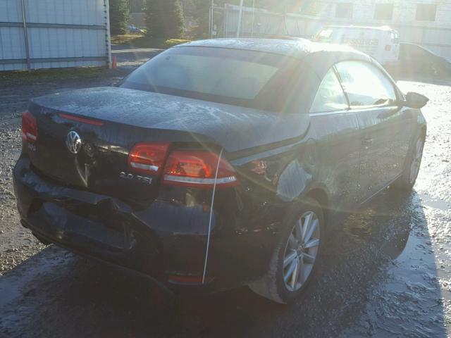 WVWBW7AH5CV008817 - 2012 VOLKSWAGEN EOS KOMFOR შავი ფოტო 4